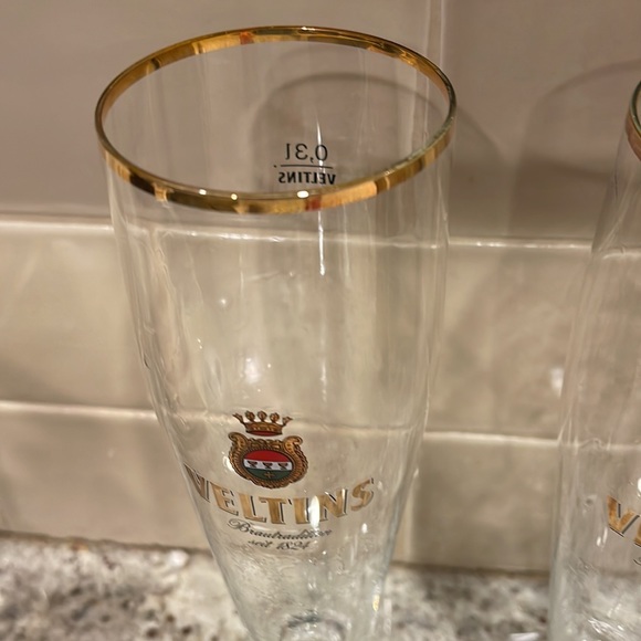 Set of two, 9" .3 liter glasses featuring the Veltins logo on the front - Picture 4 of 4